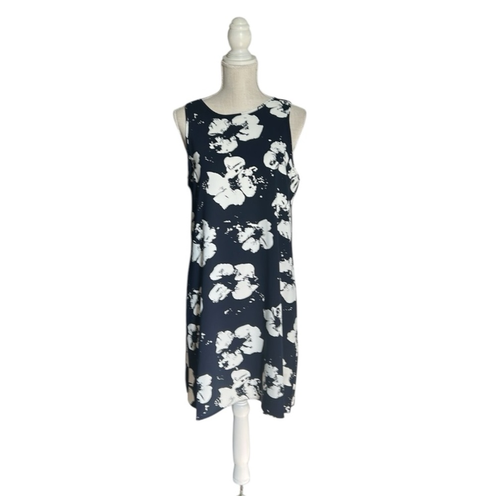 Alfani Floral Navy & White Sleeveless Short Dress Button Key Hole Back Like New